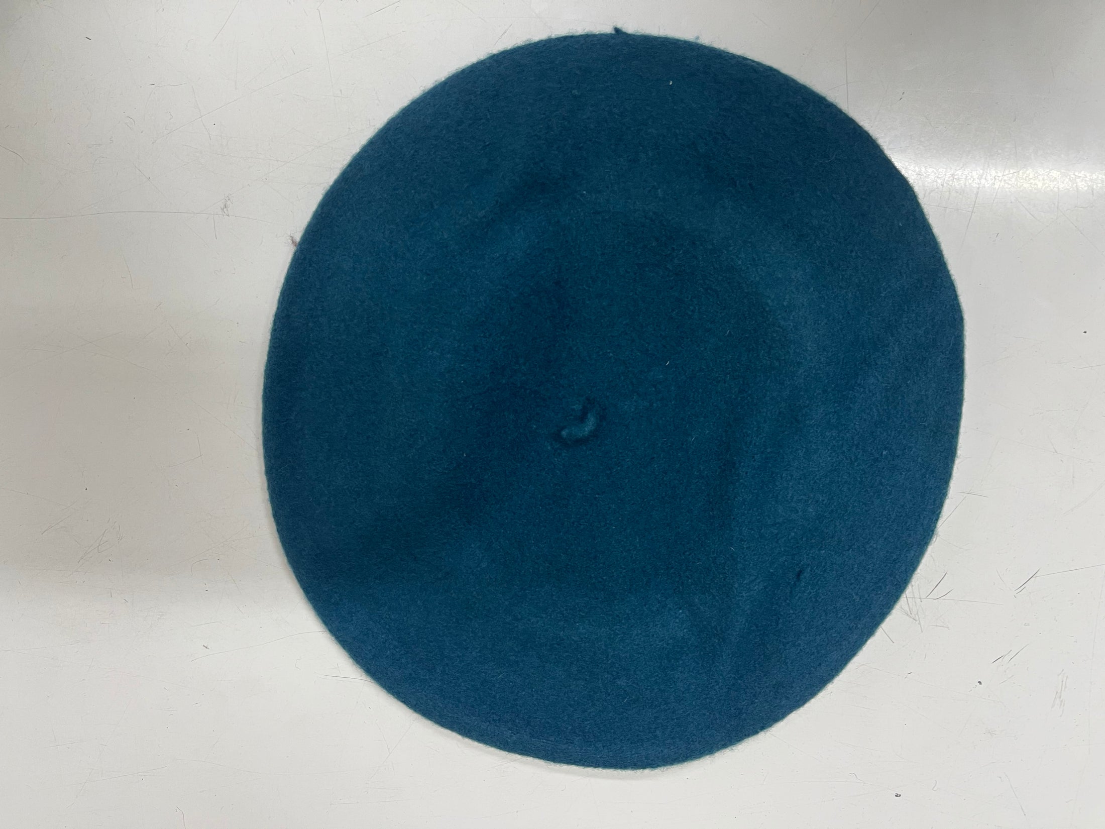 Lamberet Berets – Ivintage Yakho